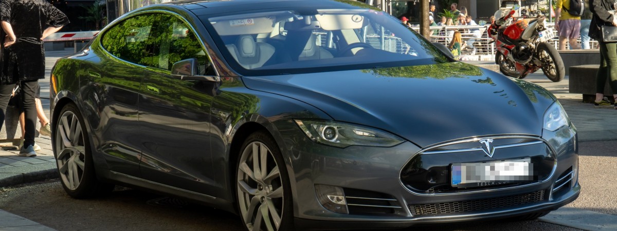 7 na 10 Norwegów chce podatku od elbili. „Społeczeństwo nie powinno finansować konsumpcji luksusowej”