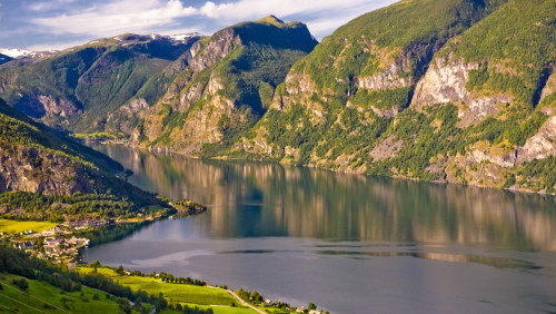 Nowa atrakcja turystyczna w sercu Norwegii: we Flåm powstanie 90-metrowy hotel
