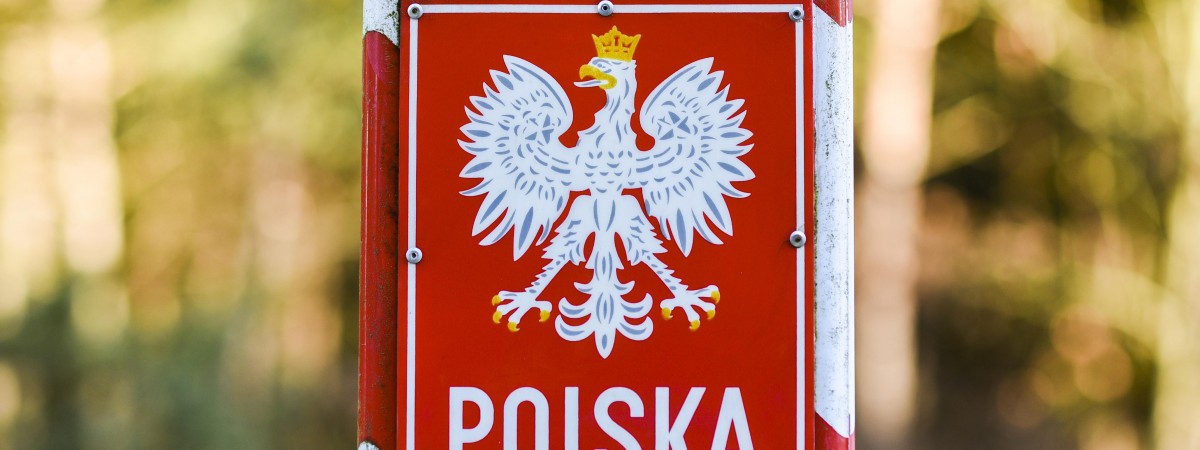 Polska zawiesza wszystkie loty międzynarodowe, przywraca pełną kontrolę na granicach. Zakaz wjazdu dla cudzoziemców