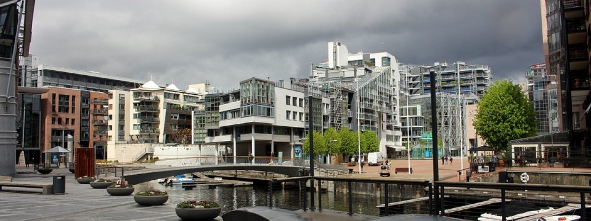 Rozwód roku: kurs korony i cena ropy rozeszły się