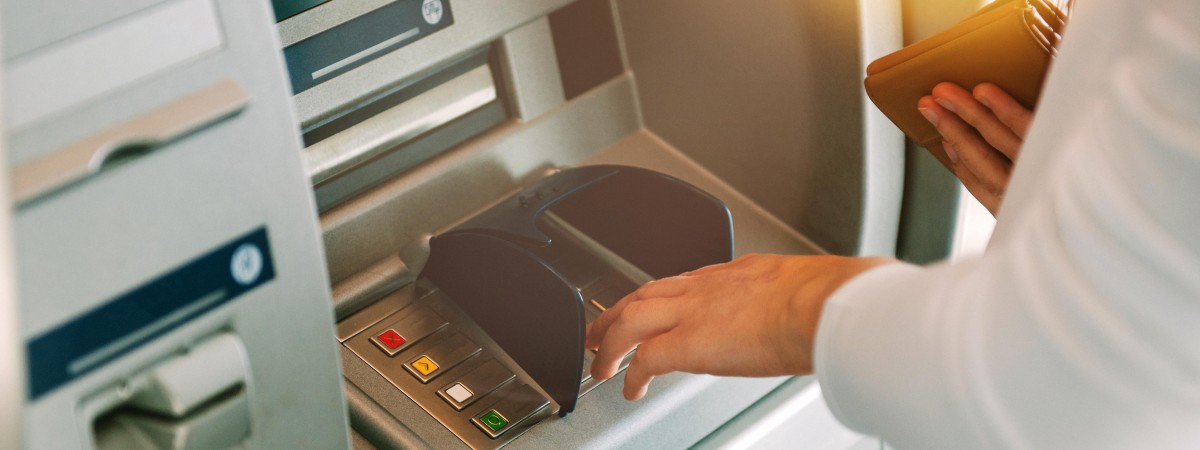 Banki zamykają niepotwierdzone konta. Tysiące osób nie dostarczyły dokumentów