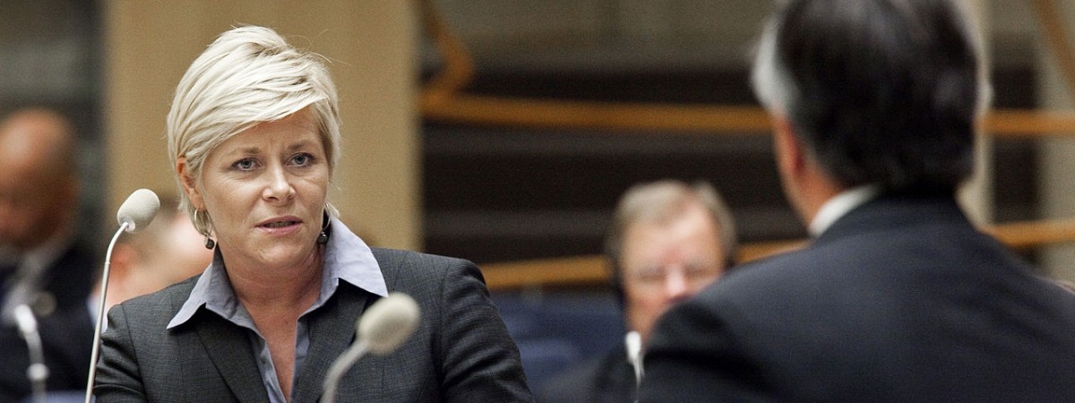 Mniej pieniędzy na dzieci w Polsce? Rząd zapowiada cięcia w świadczeniach rodzinnych