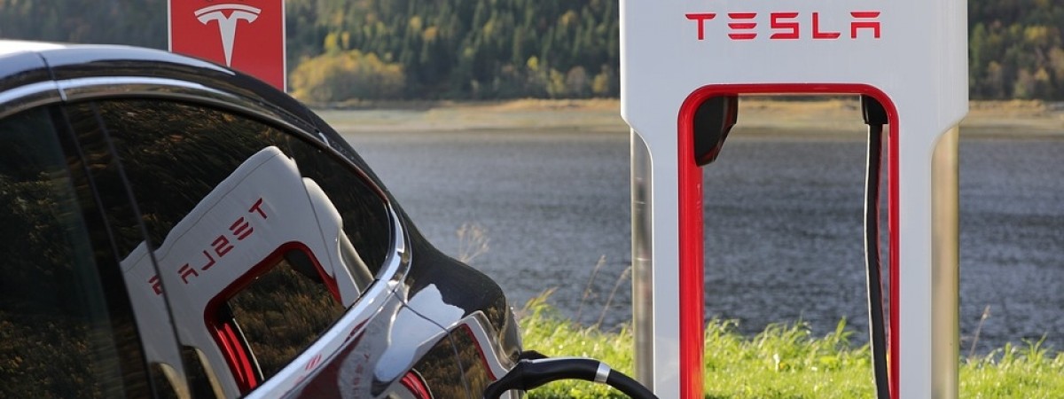 Import Tesli nad fiordy ograniczony. Interweniował sam Elon Musk