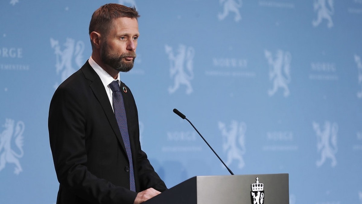 Kwarantanna dotknie kolejną grupę osób: rząd zaostrza przepisy przed Wielkanocą