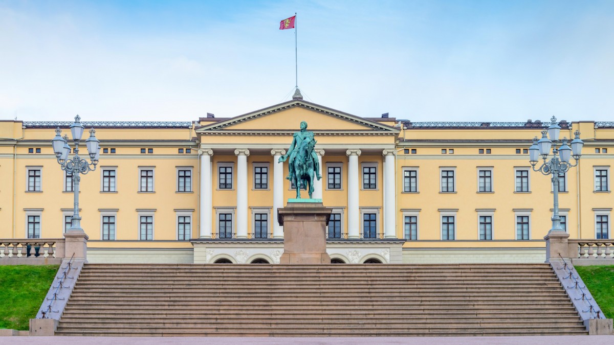 Zwiedzanie Pałacu Królewskiego: bilet lepiej kupić z wyprzedzeniem