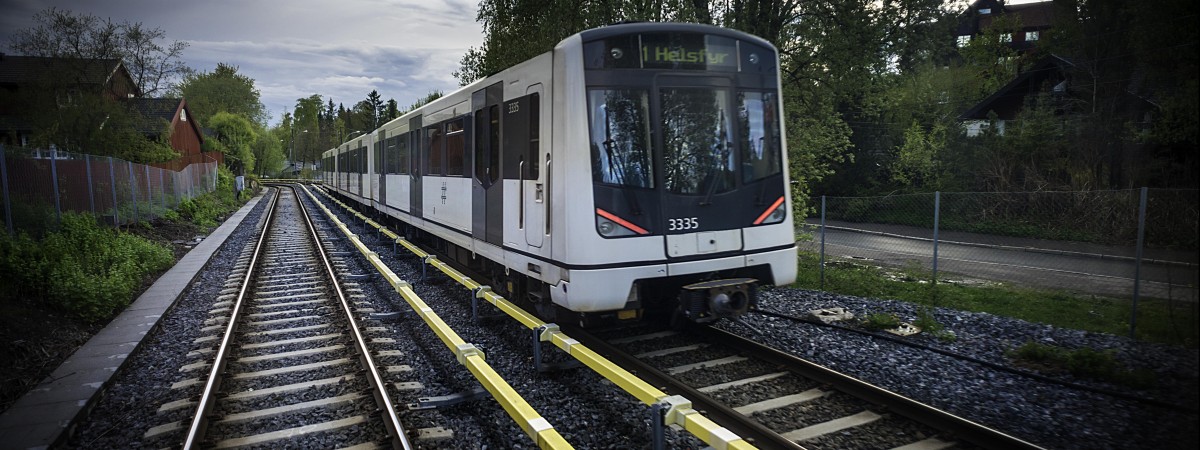 Zmienione rozkłady i zamknięte stacje. W Wielkanoc kolejne remonty metra