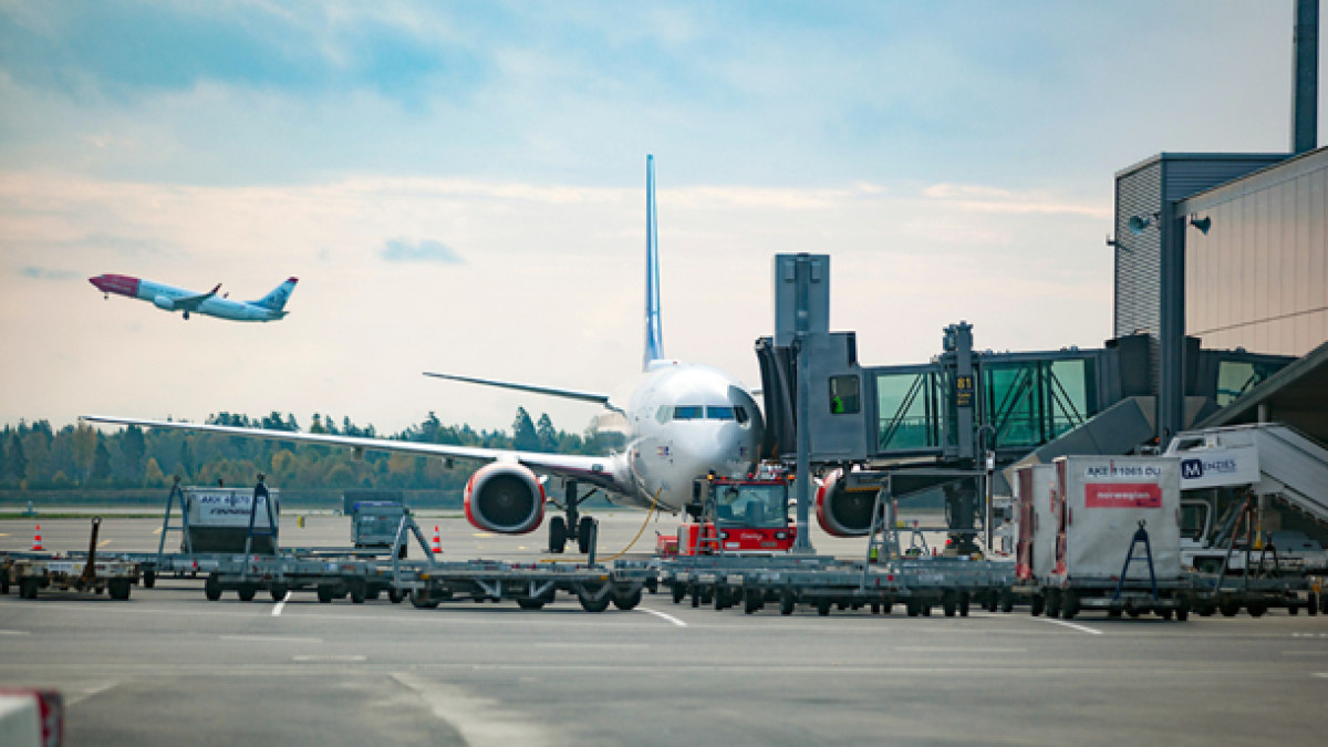 Turcja rekordowo tania, Polska coraz droższa. Gdzie opłaca się lecieć na wakacje?