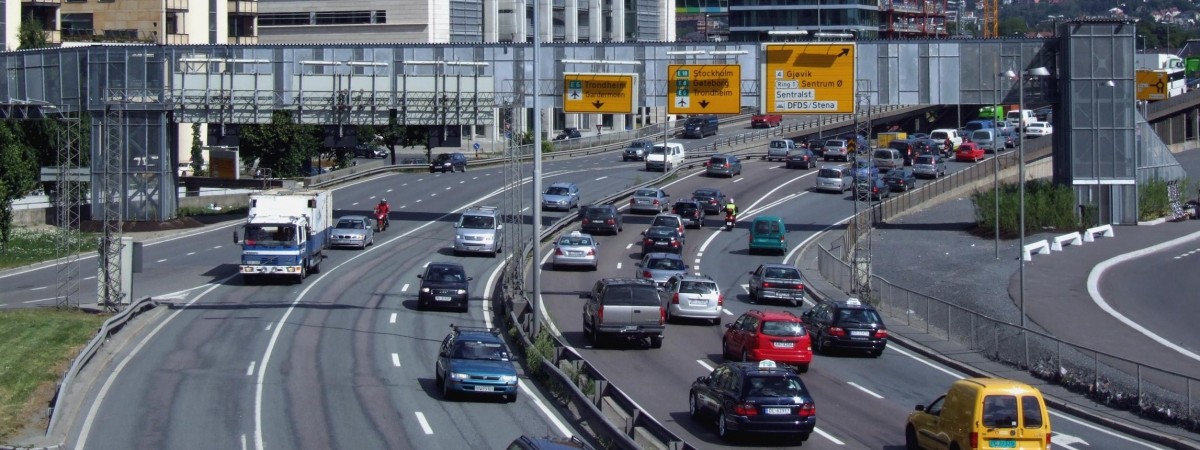 W Norwegii jeździ się bezpiecznie. Życie na drodze straciło najmniej osób od 50 lat