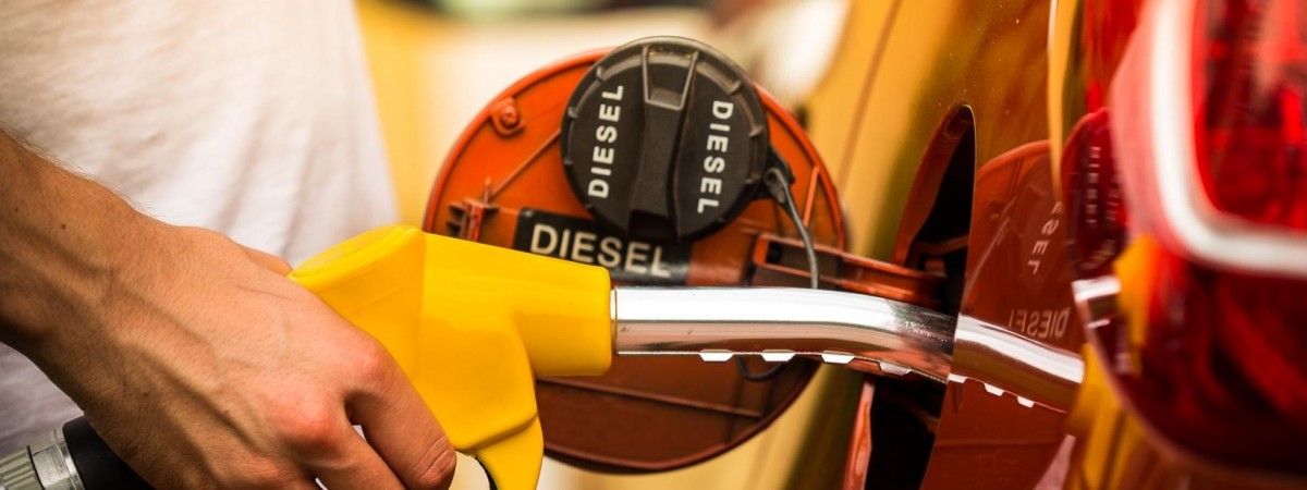 W czwartek poznamy nowy budżet. Diesel i benzyna podrożeją?