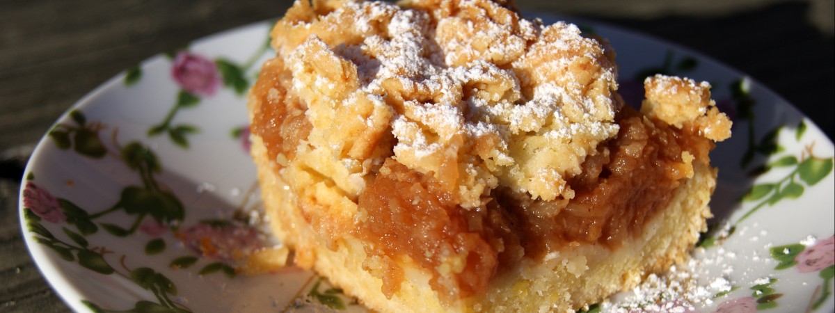 Kruchy jabłecznik z norweskimi jabłkami