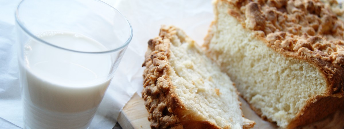 Drożdżówka z kruszonką – pomysł na pyszny podwieczorek