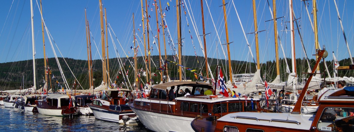 „Tysiąc godzin, by odnowić łódź.” – Festiwal Drewnianych Łodzi w Sætre
