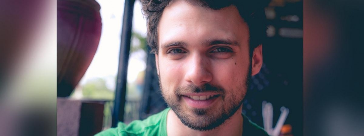 Być Polakiem bardziej, niż rzeczywistość na to pozwala. Portret pół-Polaka