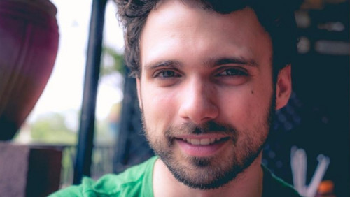 Być Polakiem bardziej, niż rzeczywistość na to pozwala. Portret pół-Polaka