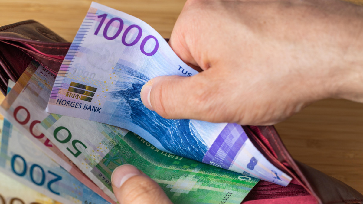 Norweski ekonomista chce prostej reakcji na kryzys: dajcie ludziom pieniądze