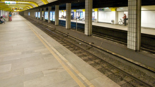 Wybuch w tunelu metra. Zamknięte stacje, komunikacja zastępcza w Oslo