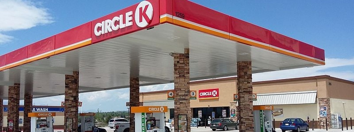 Benzyna jeszcze nigdy nie była tak droga. Minister finansów: to nie zależy od państwa