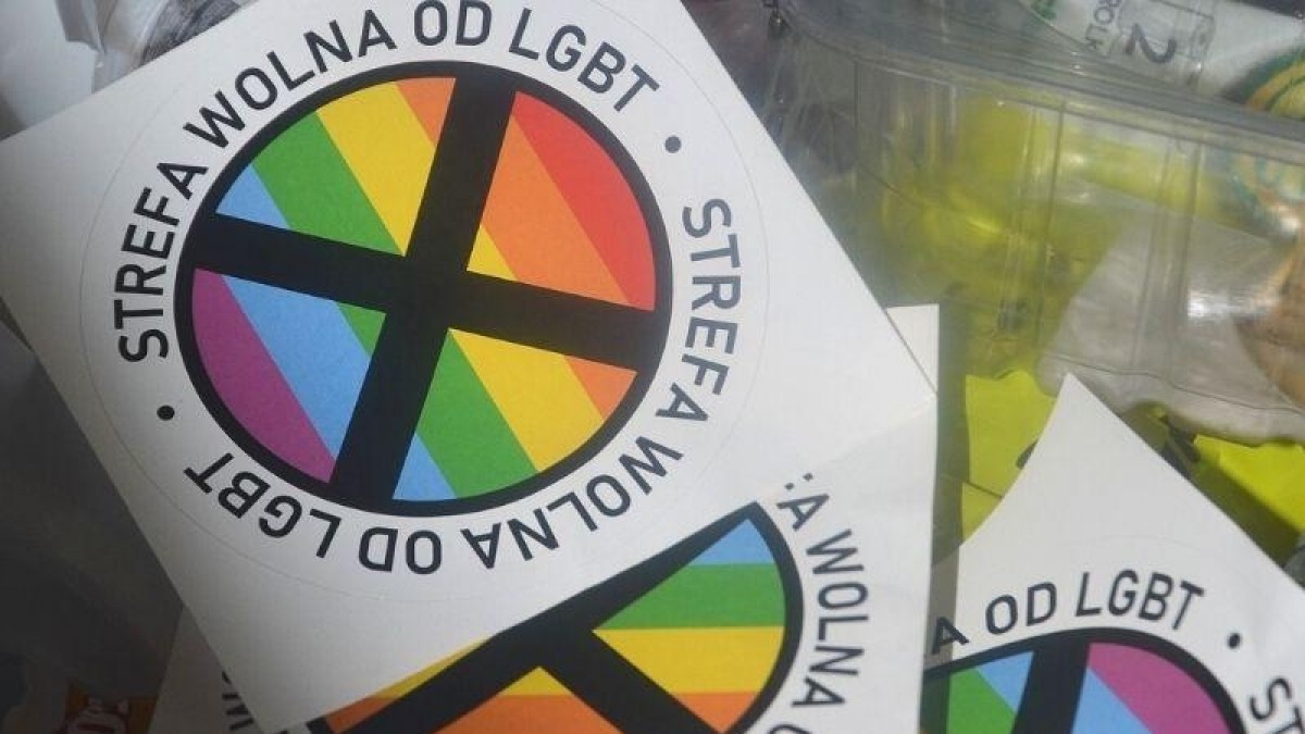 Norweskie miliony nie dla polskich gmin: sprzeciw wobec „stref wolnych od LGBT”