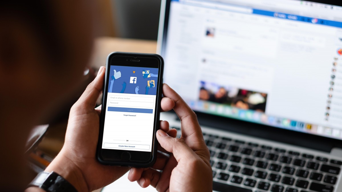 Sąd Najwyższy zdecydował: 15 000 koron kary za nienawistne komentarze w internecie