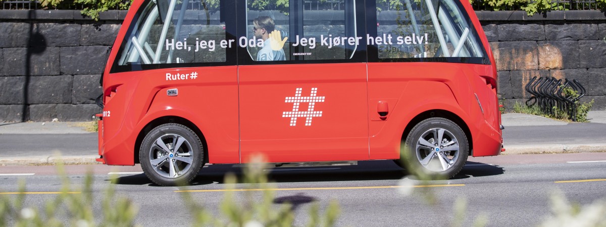 Nowa jakość na stołecznych ulicach. Ruszyły pierwsze autonomiczne autobusy 