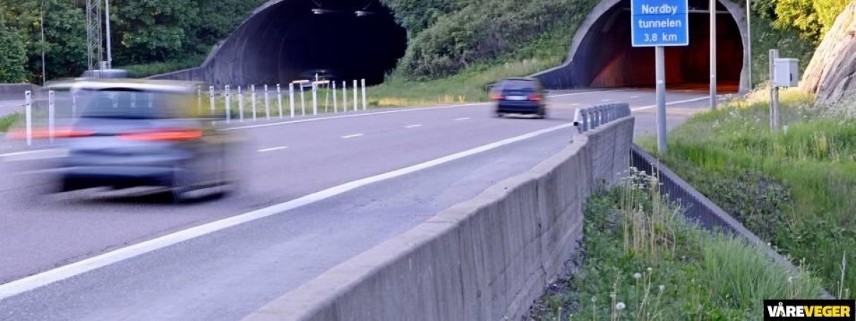 Remont Nordbytunnelen na trasie E6: kierowcy tracą cierpliwość. Policja prosi o rozwagę