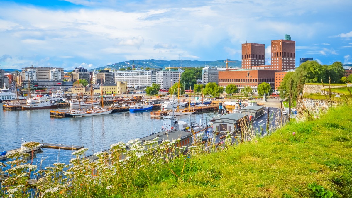 Duży wzrost zakażeń koronawirusem: Oslo wciąż na czele nowych zachorowań