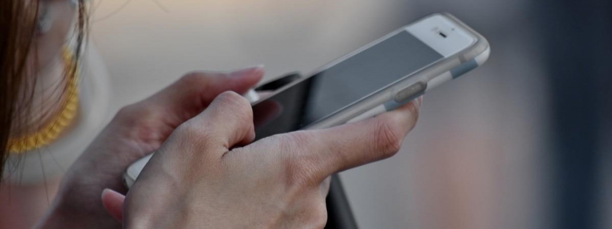 Telefony, maile i praca podczas urlopu. Tego może wymagać pracodawca