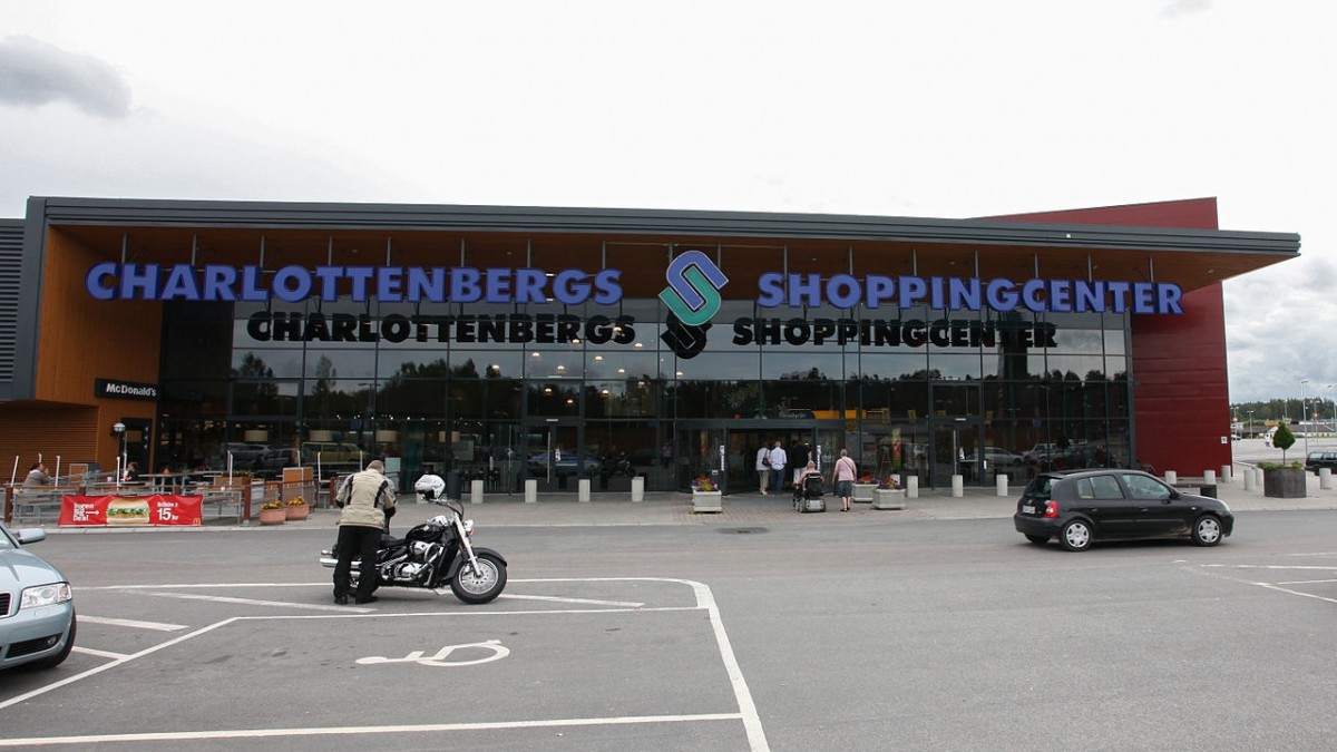 Koniec zakupowych wycieczek Norwegów? FHI zaleca zamknięcie kolejnych szwedzkich regionów