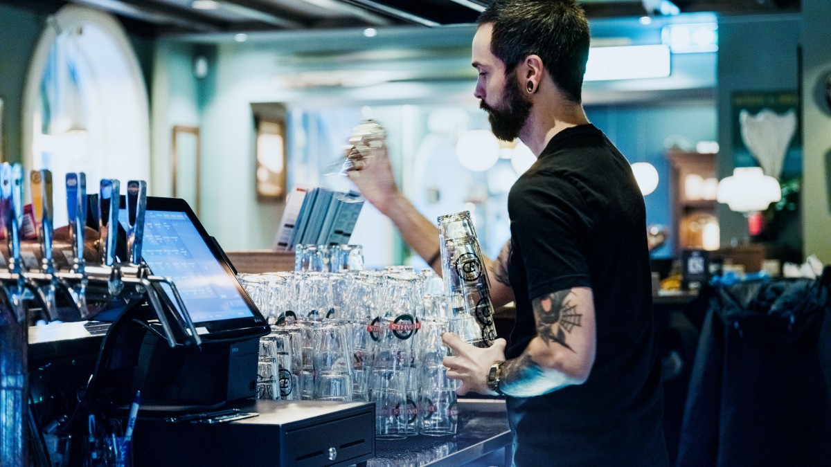 Gastronomia i hotelarstwo pod lupą: naruszenia przepisów w 7. na 10 kontroli 
