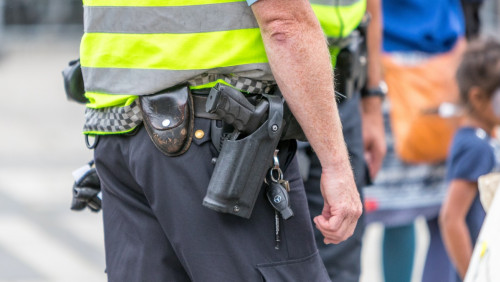 Policja gotowa na atak islamistów. Będzie nosić broń