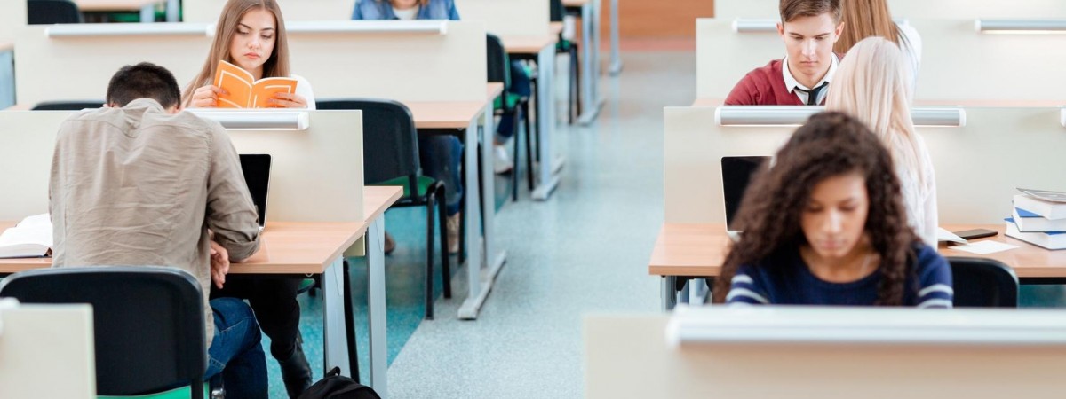 Studenci z pięciu państw, w tym z Polski i Norwegii, wyrzuceni z Sahary Zachodniej