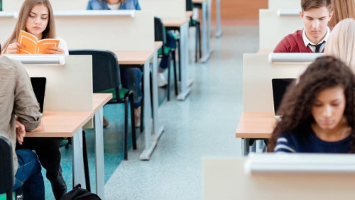 Studenci z pięciu państw, w tym z Polski i Norwegii, wyrzuceni z Sahary Zachodniej