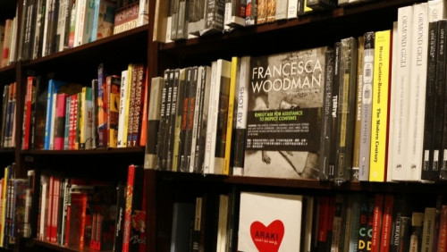 Ruszyła tradycyjna wyprzedaż książek. To raj dla miłośników literatury i łowców promocji