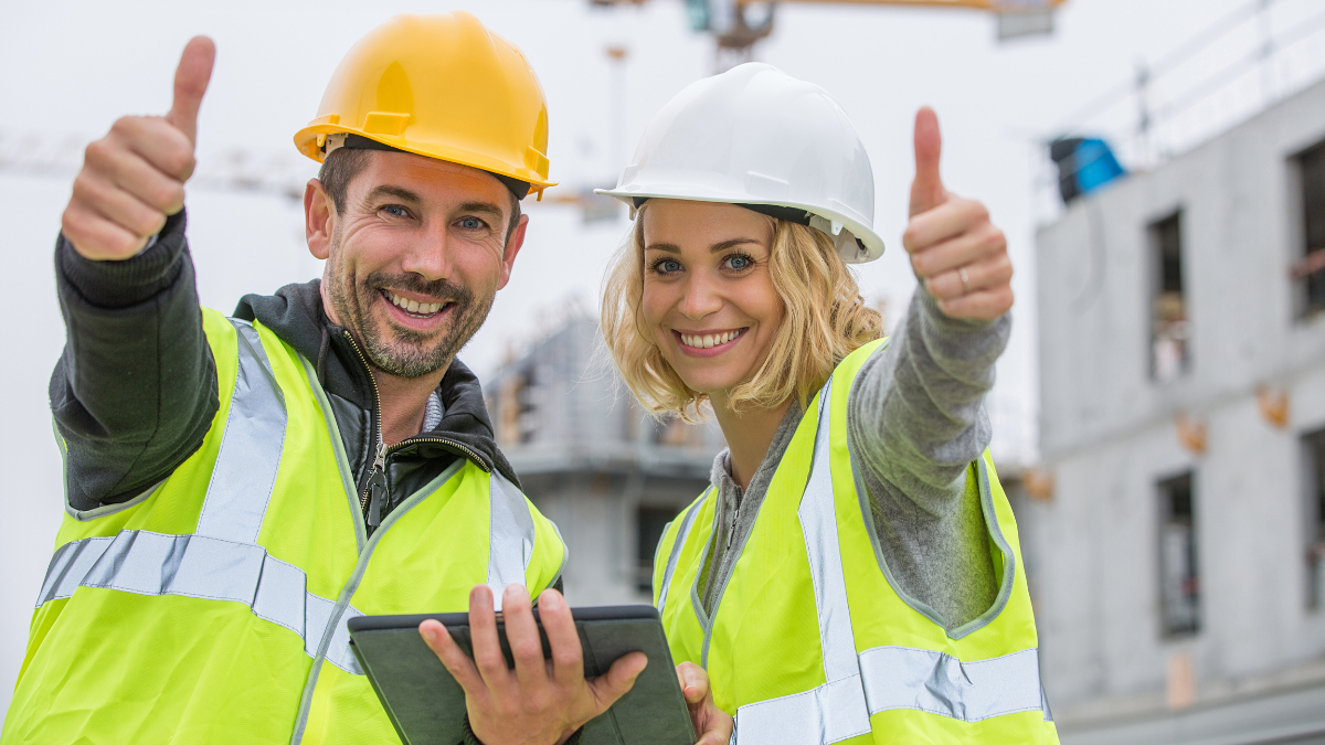 Wakacje 2025: jak podnieść swoje kwalifikacje zawodowe w Norwegii?