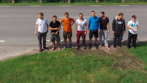 Każdego dnia pokonywali rowerem 130 kilometrów, by dojechać na Przylądek Północny. Dron robił im zdjęcia