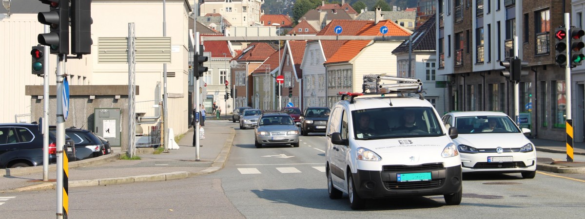 Zniszczono nowe bramki za 15 000 000 koron: „Dodatkowe koszty pokryją kierowcy”