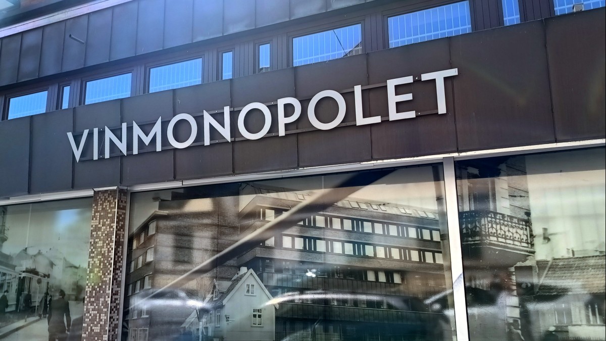 W Vinmonopolet będzie drożej.  1 września wzrosną szczególnie ceny wina