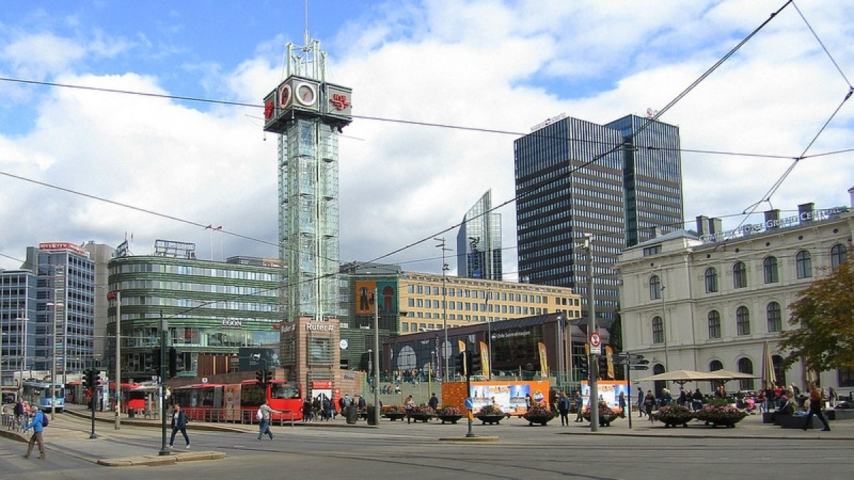 40 proc. zakażonych to dzieci i młodzież: Oslo planuje wprowadzić „przepustki covidowe”