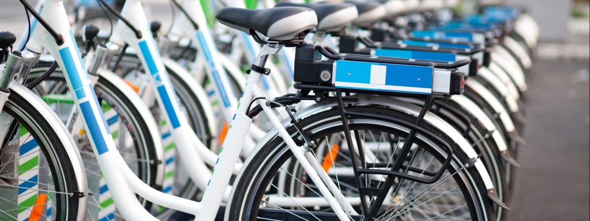Drammeńczycy wsiadają na rower: w mieście ruszyła inicjatywa „Elsykkel biblioteket” 