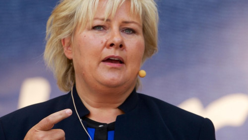 Uchodźcy przebywali w nieludzkich warunkach. Erna Solberg to pochwala?