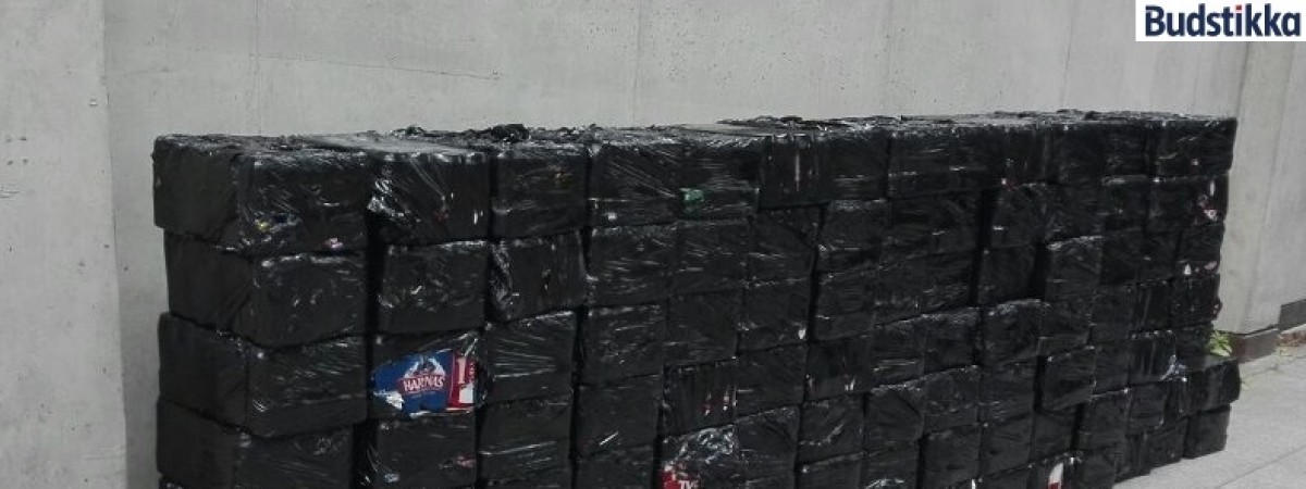 Polak przyłapany na przemycie. Wpadł, bo zepsuł mu się samochód