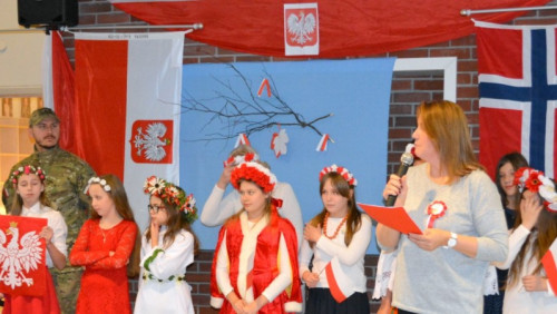 Całymi rodzinami świętowano Dzień Niepodległości w Bergen. Polska Szkoła zapełniła się po brzegi