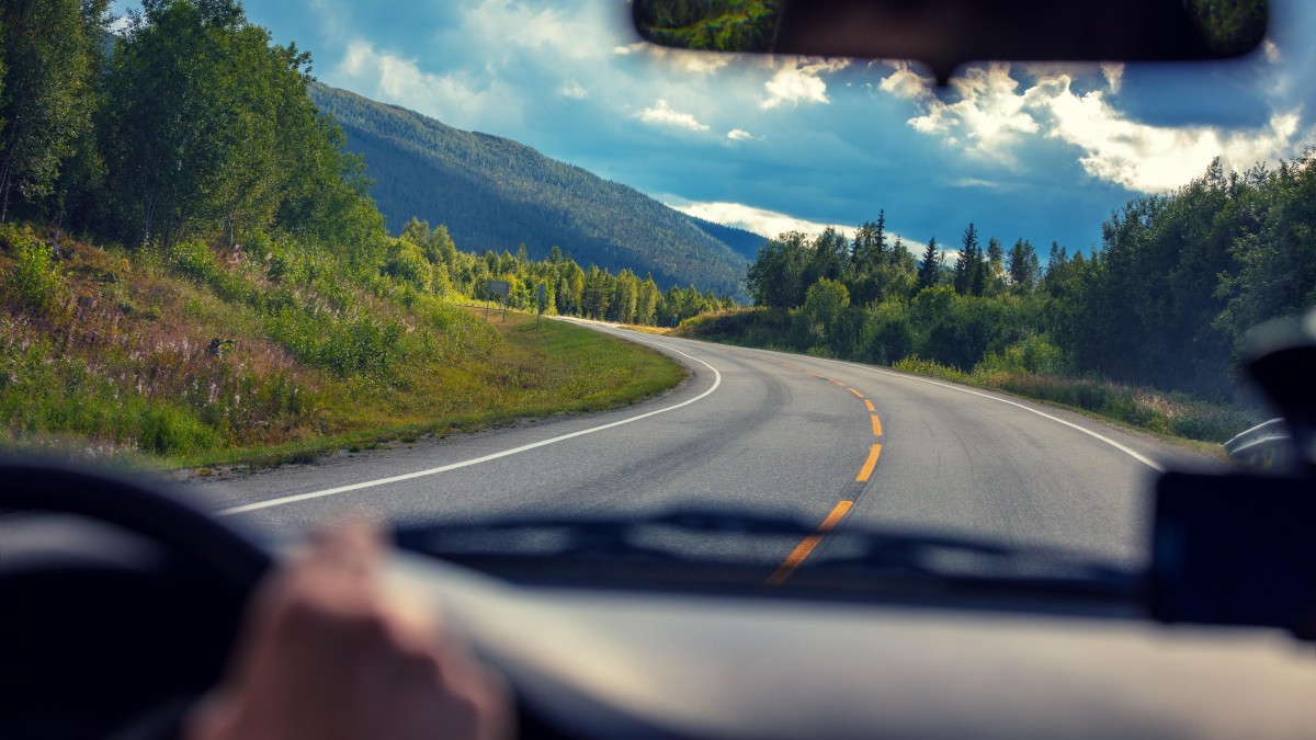 Planujesz podróż przez Norwegię? Nowa aplikacja pozwoli obliczyć opłaty drogowe i promowe na trasie