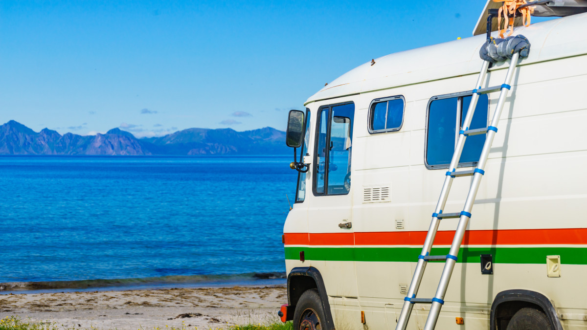 Zapomniałeś ponownie zarejestrować pojazd w Norwegii? Może cię to słono kosztować