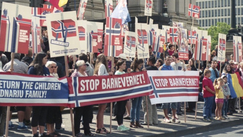 Rośnie lawina skarg na Barnevernet. Urząd tłumaczy się przed Trybunałem