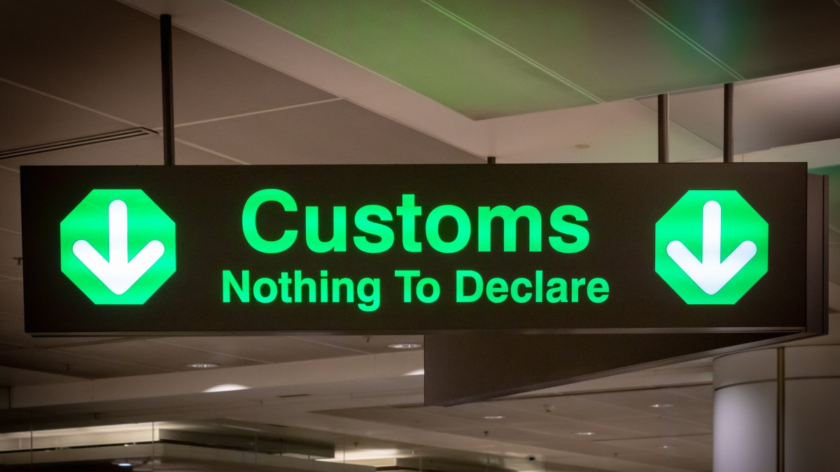 Przepisy celne 2021: tyle gotówki możesz wywieźć z Norwegii