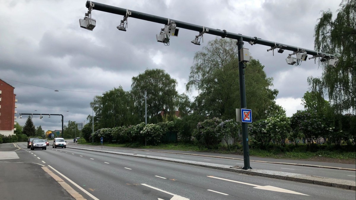 Auta spalinowe płacą za niskie bompenger? Urząd Klimatyczny domaga się podwyżki stawek