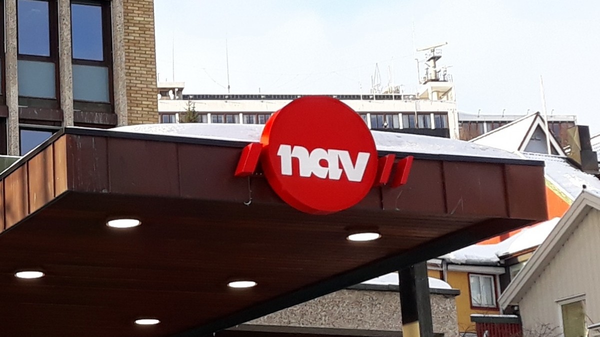 Prawie 70 000 osób wciąż czeka na zasiłek dla bezrobotnych. Poszkodowani Polacy na permitteringu