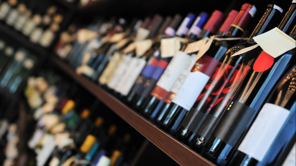 Ostatnia szansa na zakup wielkanocnego wina: godziny otwarcia Vinmonopolet w okresie świątecznym