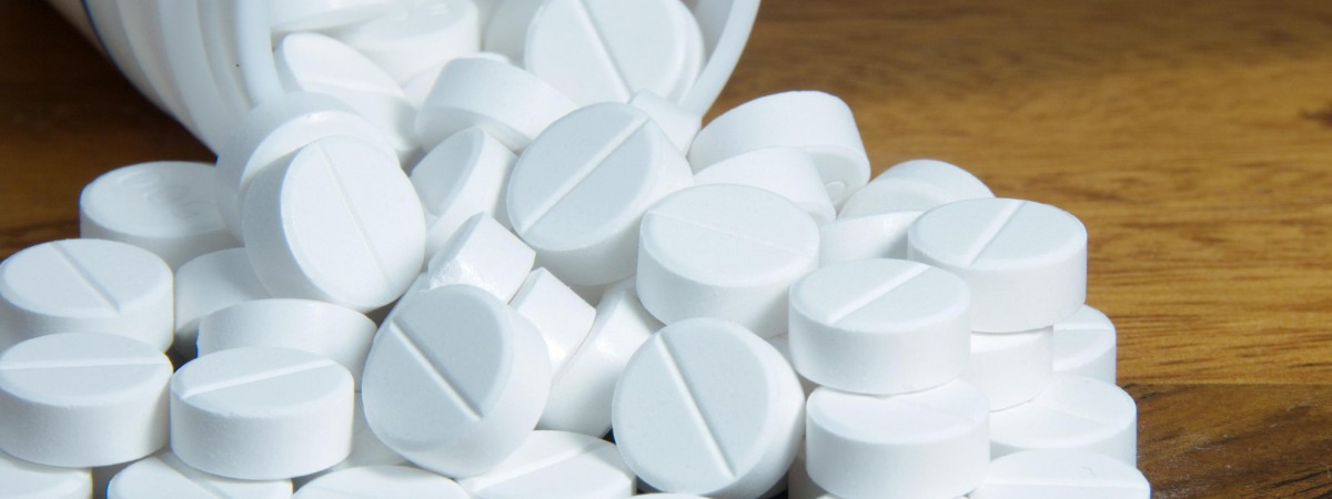 Będą racjonować paracetamol. Nie chcą, by ludzie robili zapasy